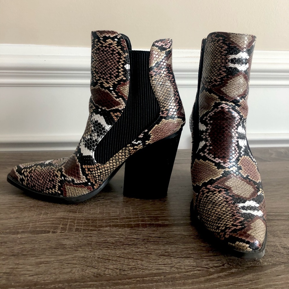 Qupid snakeskin western inspired booties